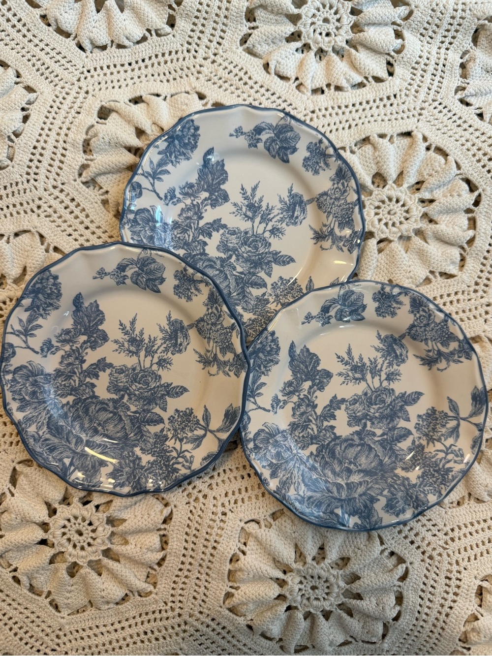 NWT Gorgeous Threshold Stoneware Appetizer Plates